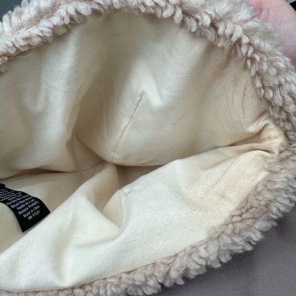 Cole Haan Grand Series Women winter hat. - Picture 3 of 6